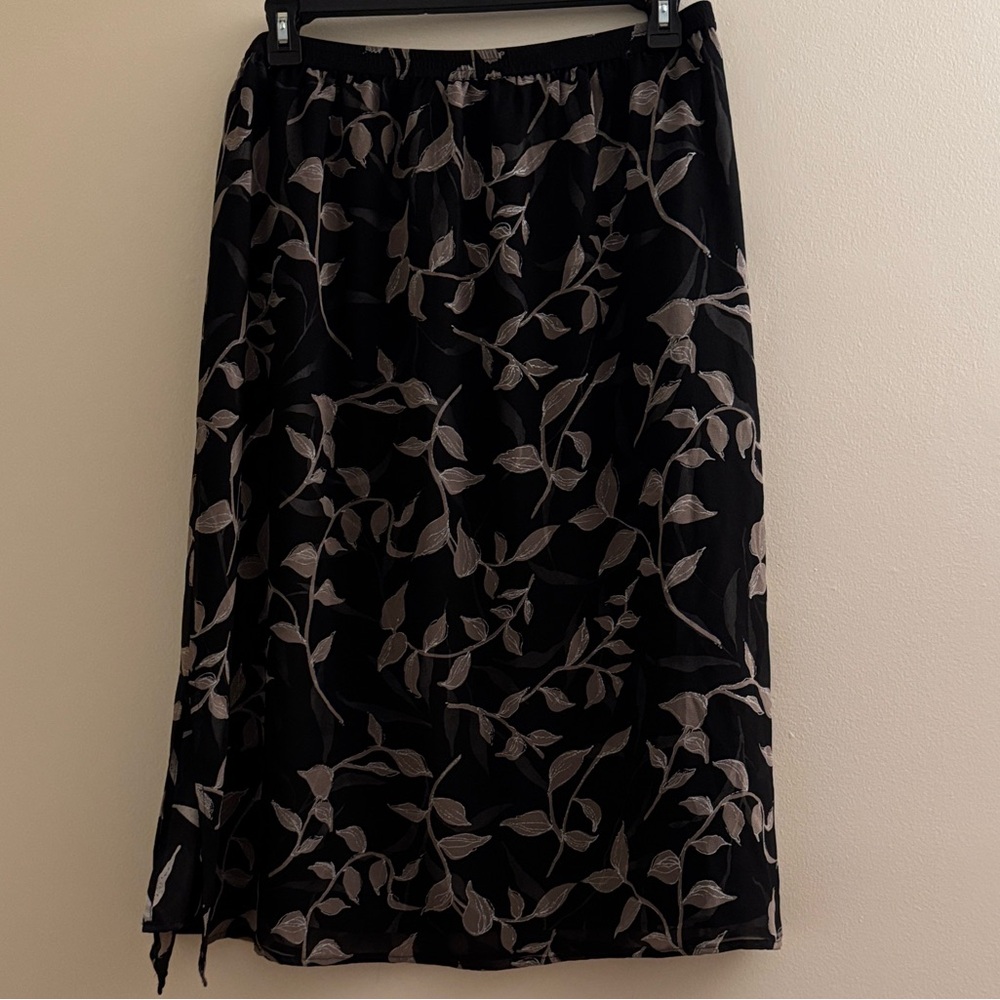 Silk Lore By Beth Terrell Floral Skirt
